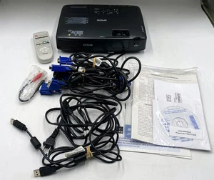 Epson PowerLite 1720 LCD Projector H269A 3000 Lumens XGA Lamp 243H High 132H - Picture 1 of 4