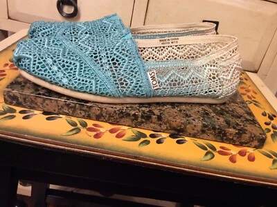 ZAPATOS MUJER TOMS CLÁSICOS LONA NEÓN AZUL CROCHET ENCAJE ZAPATOS PLANOS-7,5M Foto 1 de 4