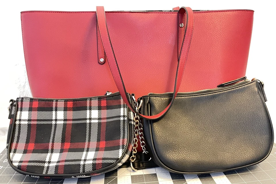 Bolso de mano INC International Concepts más dos bolsas Foto 1 de 4