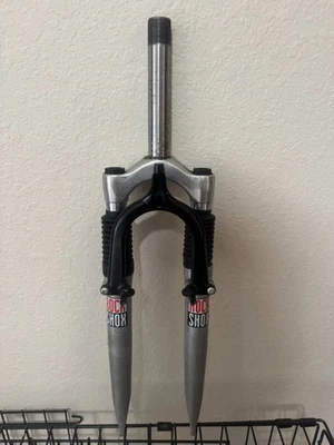 RockShox 26" Suspension Fork - 1" Threaded Steerer, 145mm/5 3/4" Long - Image 1 of 4