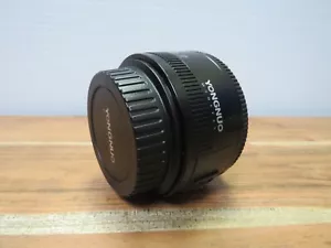 YONGNUO Camera Lens 50mm 0.45m/1.5ft works with Canon EOS - Picture 1 of 9