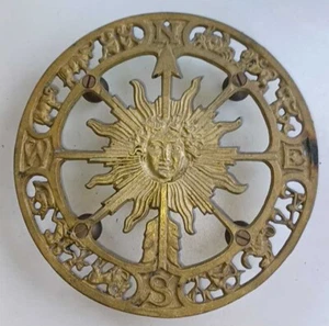 Vintage Brass Zodiac Sundial Compass Art Nouveau Trivet (KEELER STYLE) - Picture 1 of 4