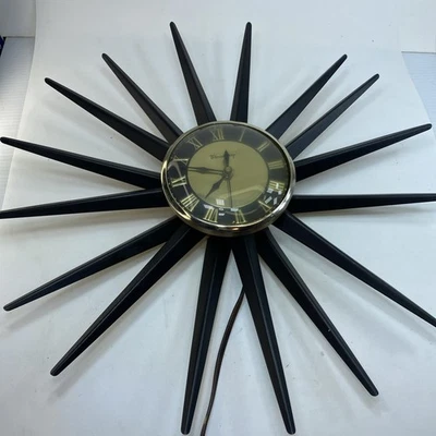 Reloj de pared vintage de metal Broadway Starburst de mediados de siglo Foto 1 de 4