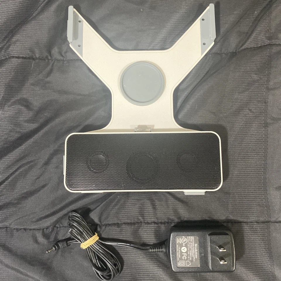 Estación de acoplamiento de altavoces portátiles Brookstone para Apple iPad y iPad 2 modelo 711226 Foto 1 de 4