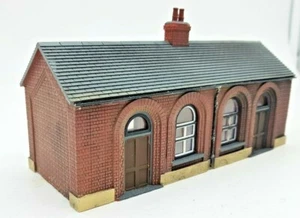 LINESIDE STATION WAITING ROOM BUILDING OO GAUGE WORKS WITH HORNBY & BACHMANN - Picture 1 of 4
