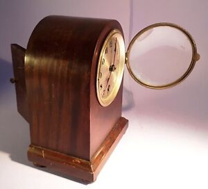 Vintage 1940s GBO Arch Top Wooden Case Home Mantel Clock with Key. Over-Wound