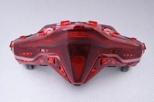 Luz trasera LED roja YAMAHA T-MAX 560 TMAX 560 2022-2024 - Imagen 1 de 4