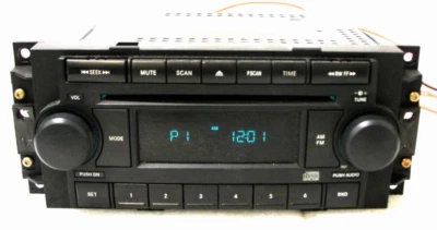 Dodge Chrysler Jeep CD único radio AM/FM 04-09 REF 5091710AF Dakota Ram Durango Foto 1 de 4