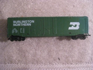 AHM Rolling Stock HO Scale 50' Boxcar Burlington Northern 100024 kostenloser Versand - Bild 1 von 6