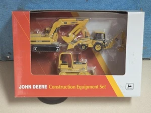 Ertl John Deere Baumaschinen Maßstab 1:64 3-teiliges Die-Cast Metall Set - Bild 1 von 7