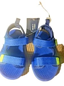 OshKosh B'Gosh Toddler Boy's Machine Washable Hook and Loop Sandal NWT sz 10 - Picture 1 of 5