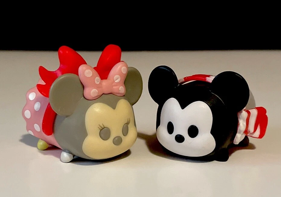 Juego de 4 figuras de vinilo LG Disney Tsum Tsum Minnie Pastel y Mickey blanco y negro Foto 1 de 4
