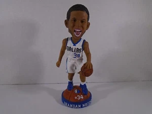 BOBBLE DOBBLES--DALLAS MAVERICKS--BRANDAN WRIGHT #34 BOBBLEHEAD (MIRA) - Imagen 1 de 7