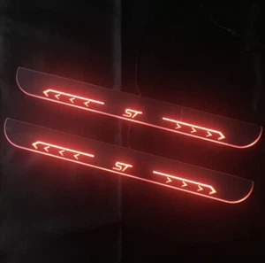 Protector de umbral de puerta LED cromado Ford ST tiras placas raspadas Ford Fiesta Focus ST - Imagen 1 de 7