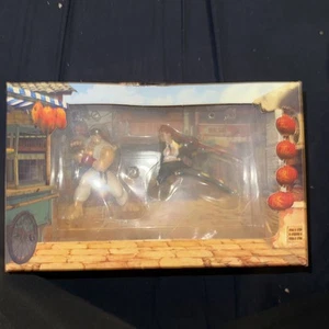 STREET FIGHTER IV COLLECTOR'S EDITION FIGURES RYU&CRIMSON VIPER TAKASHI NISHIYAM - Picture 1 of 5