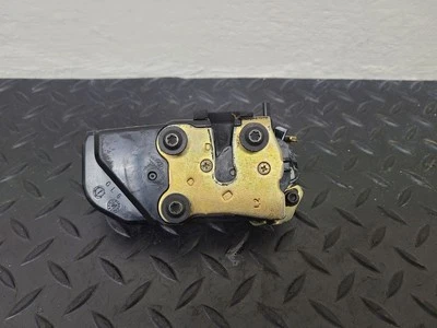 05-09 Dodge Ram 2500 4 portas atuador de trava traseira esquerda driver fabricante de equipamento original 55372859AB - Imagem 1 de 4