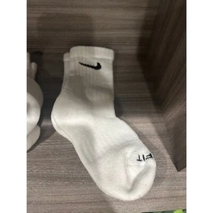 Nike Dri-Fit Performance Basic Crew (Toddler/Little Kid) White 5-7 (10C-3Y) XS - Picture 1 of 2