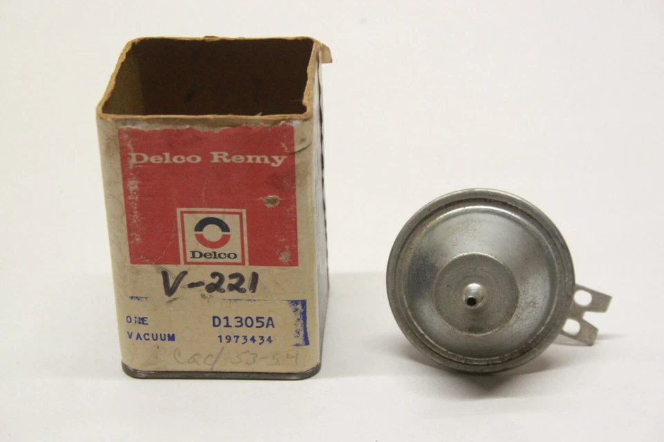 Chevrolet Camaro Chevelle 1971-73 6 cilindros aspiradora Advance Delco 1973434 V-221 nuevo de lote Foto 1 de 3