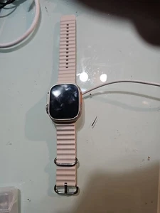 Apple Watch Ultra 49mm Titane pour pièces uniquement. En l'état - Photo 1 sur 5