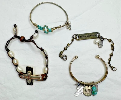 宗教十字手链信仰追随你的心淡水珍珠水 4 件套 — 第 1/4 张图片