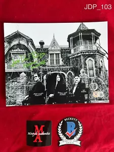 JEFF DANIEL PHILLIPS AUTOGRAPHED SIGNED 8x10 PHOTO! HERMAN MUNSTER! BECKETT! - Picture 1 of 1