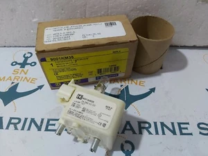 SQUARE D 9001KM35 FINGER SAFE LIGHT MODULE - Picture 1 of 3