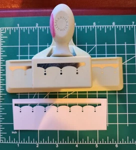 Martha Stewart Edge TRADITIONAL SCALLOP Paper Punch Works Great! Comb Ship READ! - Picture 1 of 2