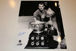 GORDIE HOWE SIGNED DETROIT RED WINGS 16X20 PHOTO PSA/DNA COA - Picture 1 of 3