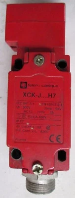 Telemecanique XCK-J....H7 Safety Interlock Switch NO KEY - Image 1 of 4