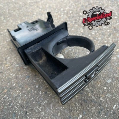 2004-10 Toyota Sienna в приборной панели подстаканник держатель 55620-AE010 подлинный б/у - Изображение 1 из 4