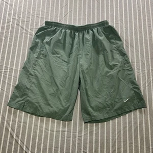 Pantalones cortos de running Nike Dri-Fit verdes para hombre talla mediana - Imagen 1 de 3