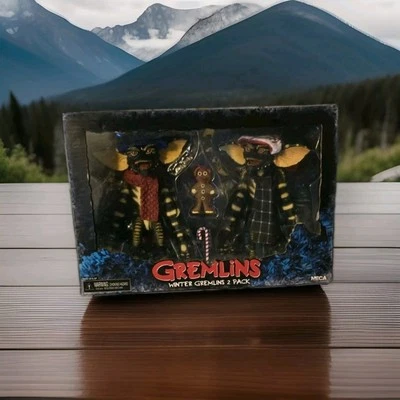 PACK DE 2 GREMLINS Villancicos de Navidad #2 Conjunto de Figuras 6" NECA Firmado Zach Galligan Foto 1 de 3