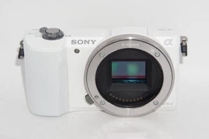 Sony Alpha a5000  16-50 Lens 1525 Shots N Mint Mirrorless Digital Camera Silver - Picture 1 of 4