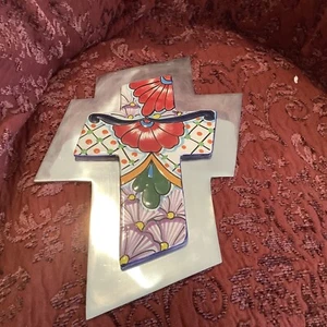Mexico Talavera Folk Art Ceramic Cross with Metal Frame Hand Painted Red/Blues - Picture 1 of 4