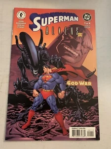 SUPERMAN / ALIENS II - GODWAR #1 EN MUY BUEN ESTADO DC / DARKHORSE COMICS 2002 - Imagen 1 de 2