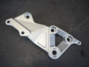HOLDER BRACKET , R.STEP FR SUZUKI TL1000S 1997 43511-02F00 19607 - Imagen 1 de 5