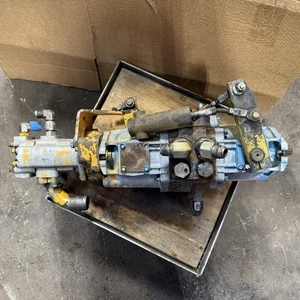 TA19  422291 PISTON PUMP Used HYDROSTATIC Transmission Assembly - Picture 1 of 10