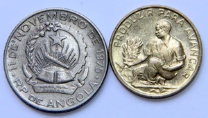 A870 ANGOLA 1978 20 KWANZAS + CABO VERDE 1982 - Picture 1 of 2