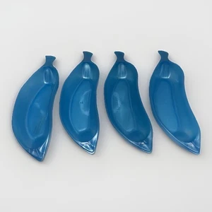 4 Vintage Banana Split Dishes, Sundae Bowls, Hard Plastic in Retro Blue, FUN!! - Picture 1 of 2