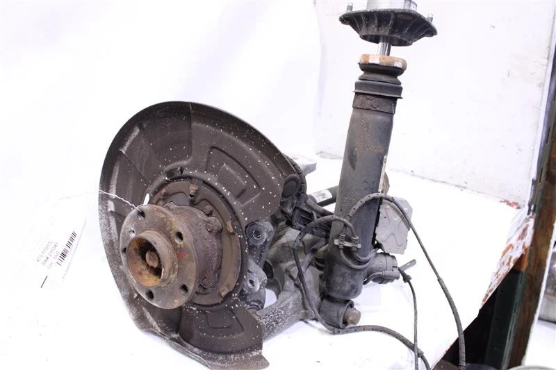 Used Rear Left Ind Rr Suspension Assembly fits: 2011 Bmw X6M without crossmember Foto 1 de 4