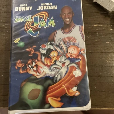 Space Jam Michael Jordan - Image 1 of 2