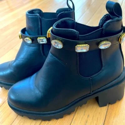 Botas Nicole Miller Chelsey para mujer talla 6 imitación cuero sintético con cuentas nuevas Foto 1 de 4