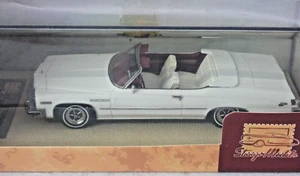 Sello GLM Modelo 1975 Buick La Sabre Personalizado Convertible Blanco Abierto Escala 1:43 - Imagen 1 de 1