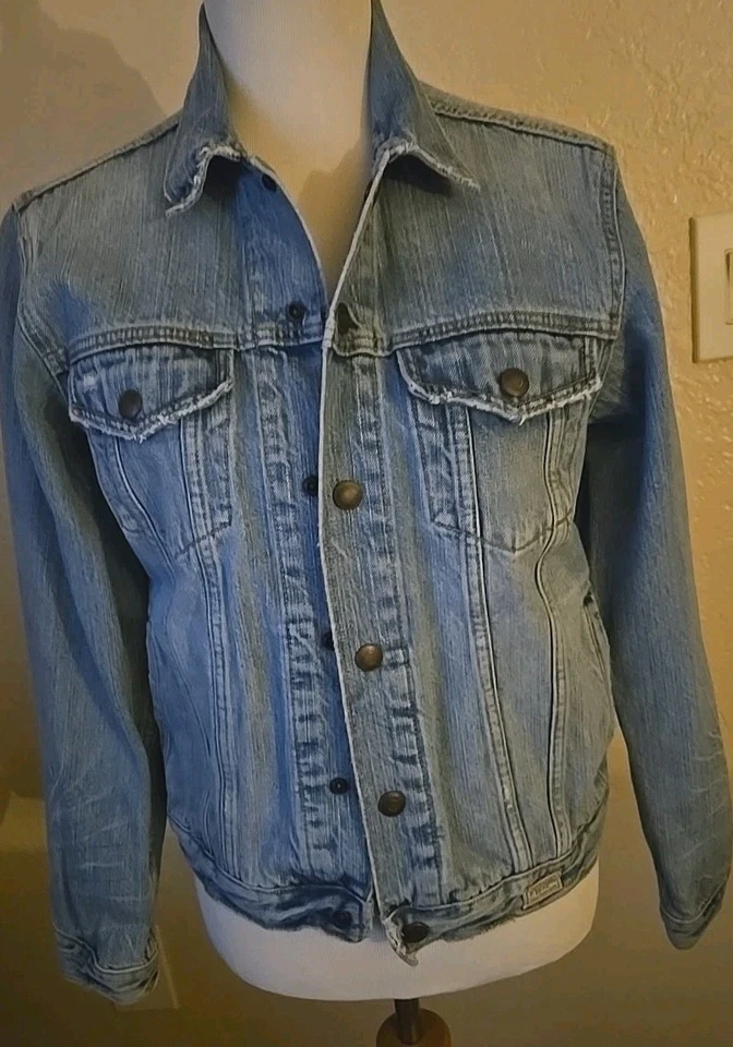 Chaqueta vaquera Abercrombie & Fitch para mujer talla L denim desgastado lavado Foto 1 de 4