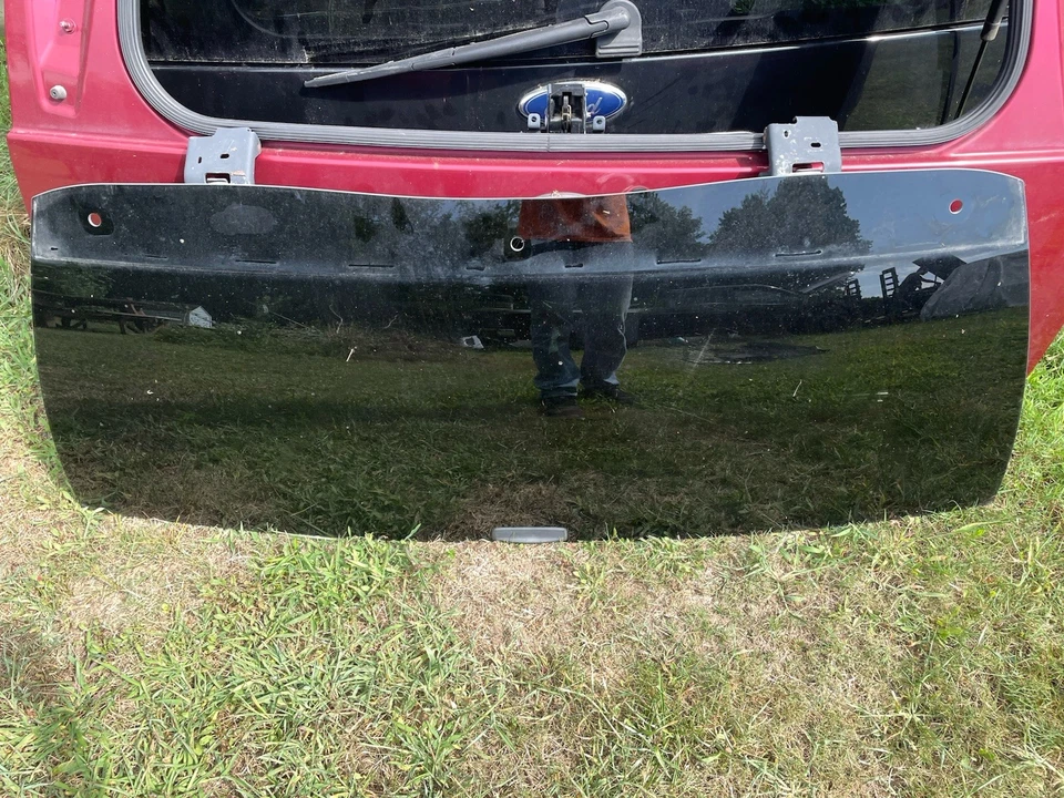 07-14 Cadillac Escalade GMC Yukon Chevy Tahoe Suburban OEM ventana trasera de vidrio #MH Foto 1 de 1