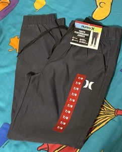 BNWT BOY'S HURLEY YOUTH PERFORMANCE JOGGER PANTS SIZE 7/8 - Picture 1 of 2