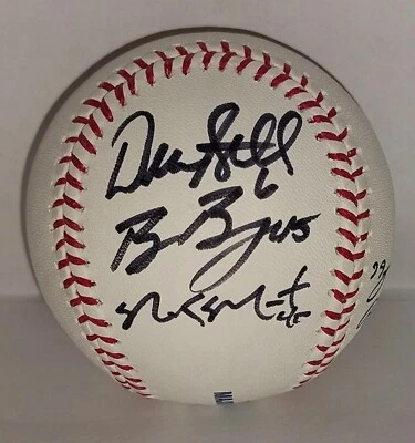 2010 Campeón Central de la Liga Nacional Cincinnati Reds Multi Firmado Rawlings Béisbol Foto 1 de 3