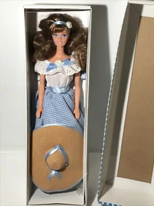 1995 Collectors Edition Series II Little Debbie Barbie - Picture 1 of 8