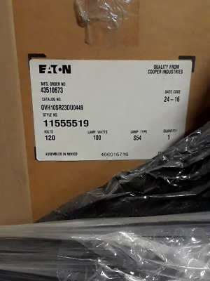 Eaton Lighting OVH 120V 100W Pulse Start Metal Halide Luminaire - New In Box • 88.55$