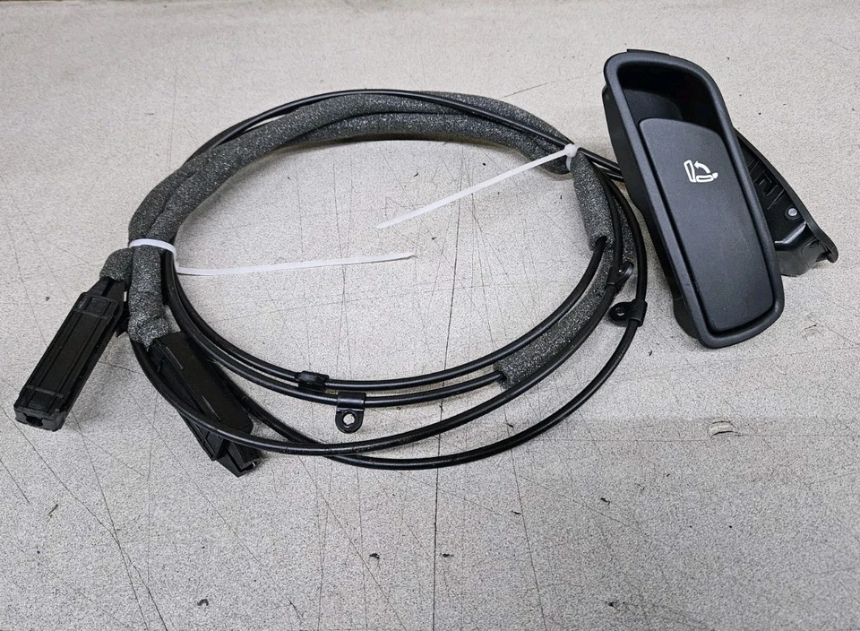 09-17 AUDI SQ5 - TRASERO IZQUIERDO DERECHO ASIENTO SUPERIOR PLEGABLE Palanca/Mango 8R0885681A Foto 1 de 1